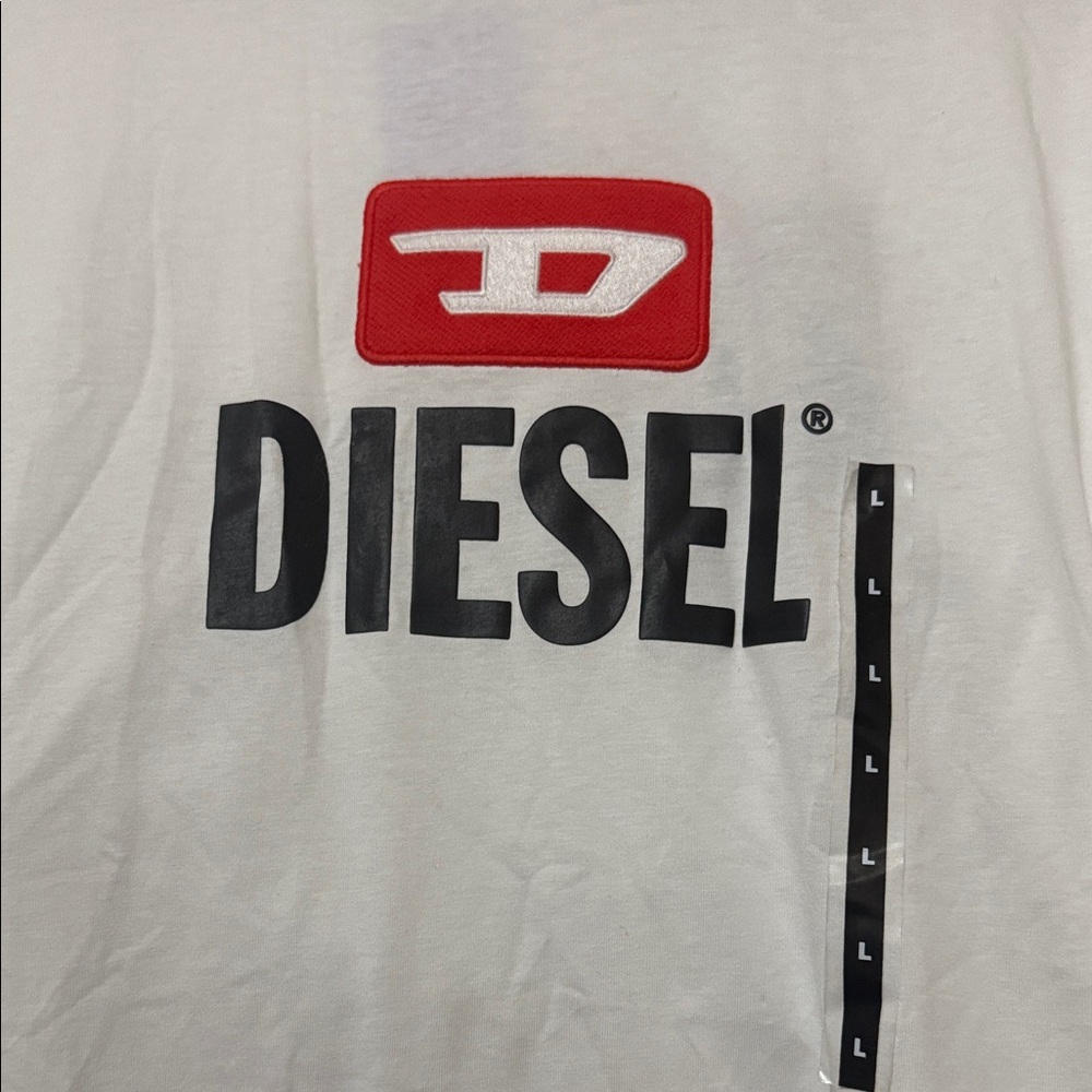 Diesel signature logo Tee - Men’s size L